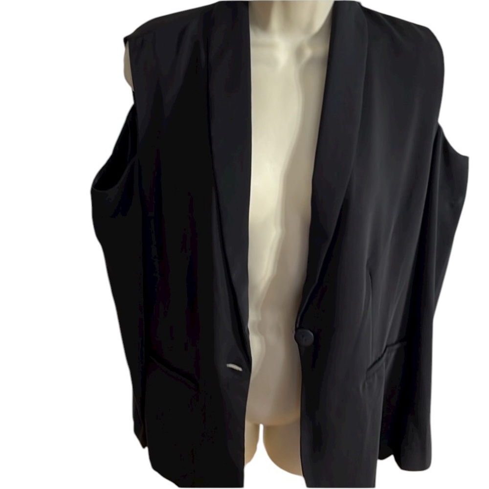 Harlowe & Graham size medium black cold shoulder blazer